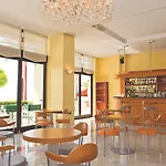 Hotel Bleues Modigliani Paris