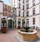바캉스 블루 모딜리아니