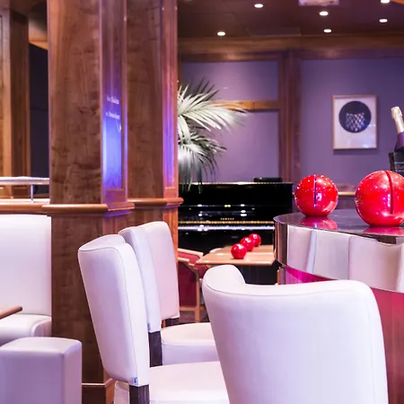 酒店 莫迪利亚尼别墅蓝色假日酒店 4*