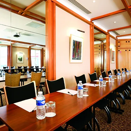 莫迪利亚尼别墅蓝色假日酒店 酒店 4*