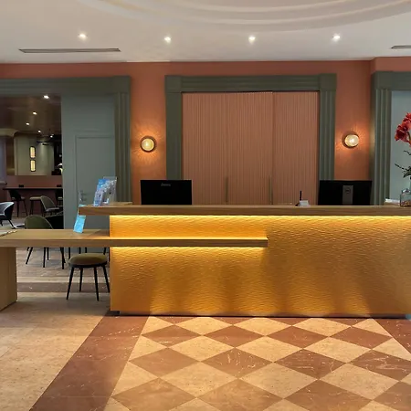 酒店 莫迪利亚尼别墅蓝色假日酒店 4*