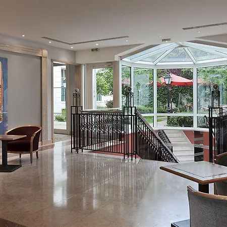 ヴァカンス ブル モディリアーニ パリ