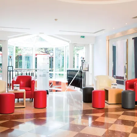 Bleues Modigliani Hotel